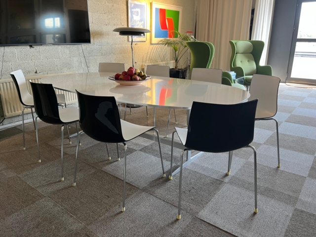 1366166-1 Meeting chair, 8pcs "Catifa 46", Arper