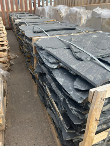 1367278-3 Svart skiffer, cirka 100kvm