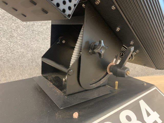 1369070-11 Skytracker YG-984