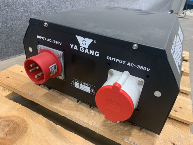 1369070-15 Skytracker YG-984