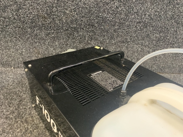 1369074-5 Smoke machine F-1000