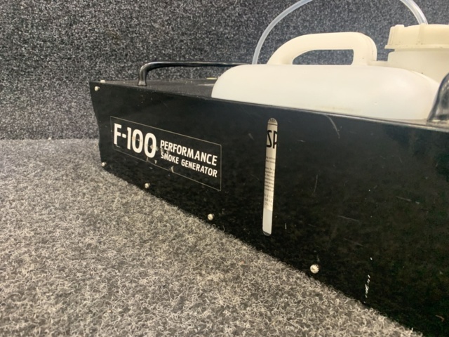 1369074-6 Smoke machine F-1000