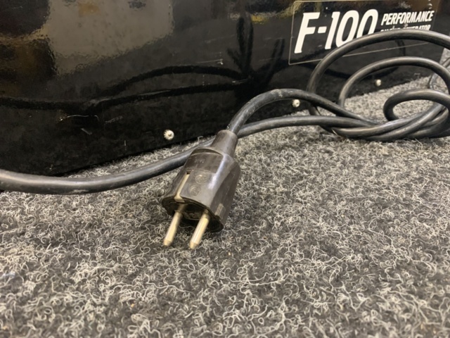 1369074-8 Smoke machine F-1000