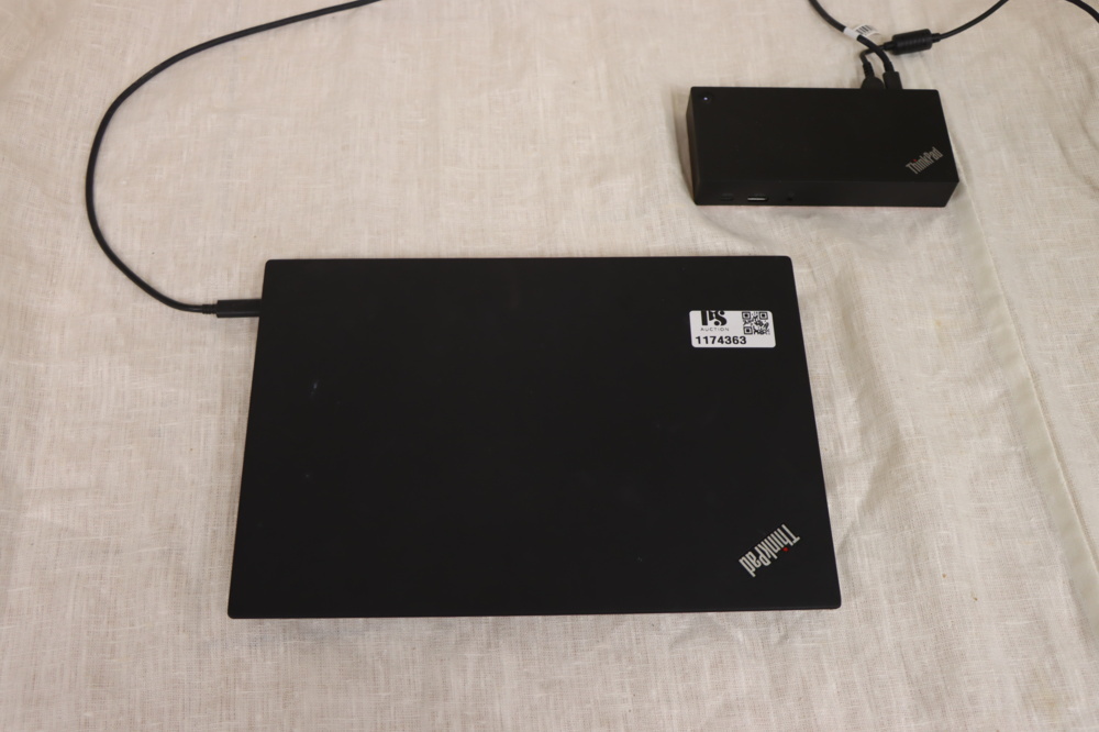 1174363-2 Dator Lenovo Thinkpad T495 med dockstation WIn 11 Pro