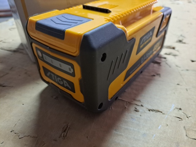 1360545-5 Battery STIGA SBT 5048 AE