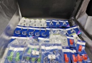 1284777 Klädkrokar & dubbelkrokar från Millers