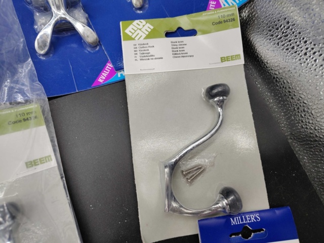 1284777-3 Klädkrokar & dubbelkrokar från Millers