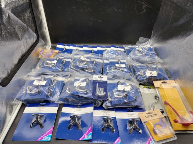 1284778-1 Klädkrokar & dubbelkrokar från Millers och Beem