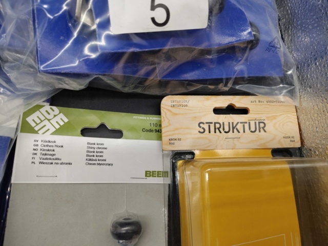 1284778-4 Klädkrokar & dubbelkrokar från Millers och Beem