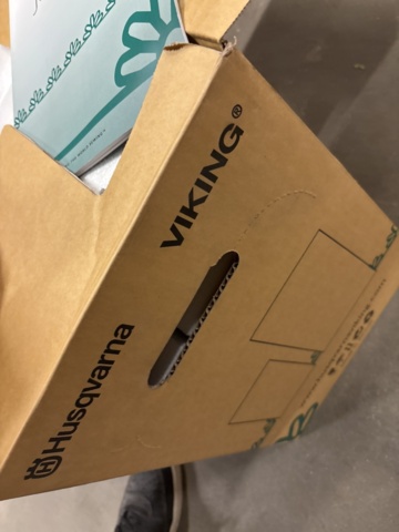 1349275-6 New/unused sewing machine - Husqvarna Jade 20