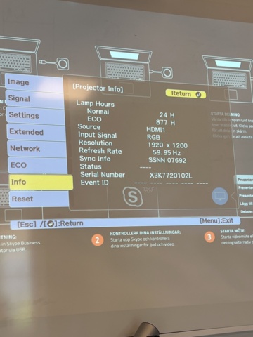 1369913-3 Projector Epson EB-1440Ui with whiteboard Lintex