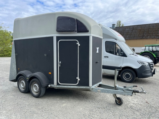 1365610-8 Horse transport Humbaur Balios