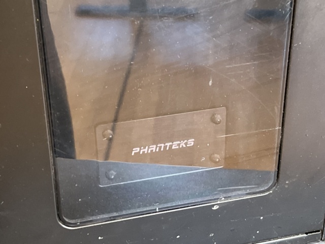 1303695-8 Gaming computer