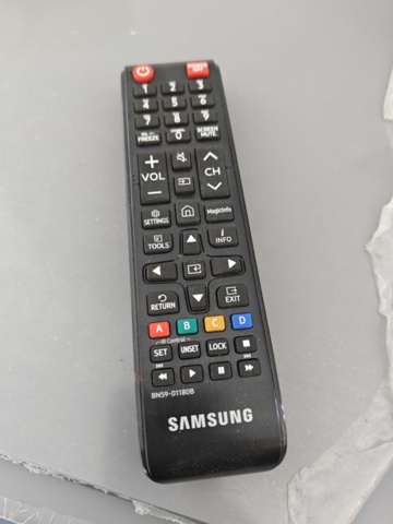 1130655-3 Monitor 55" - Samsung QM55C