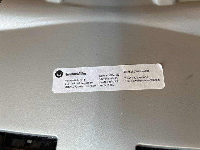 1303717-6 Office chair, Herman Miller 'Aeron'