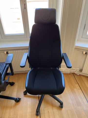1303719-8 Gaming chair/office chair x2 units - HyperX & BE-GE