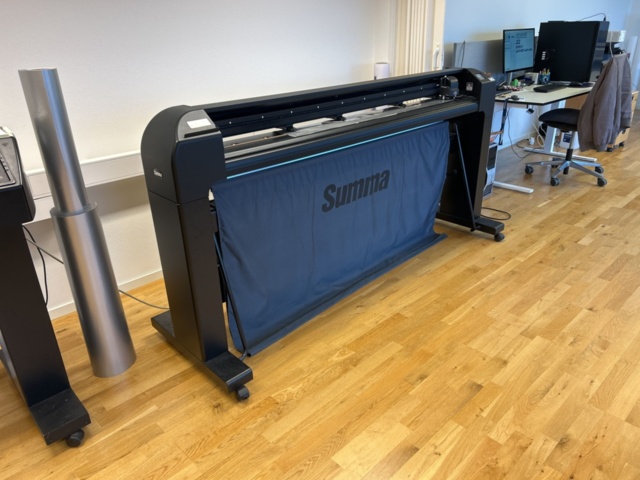 1297379-2 Cutting plotter Summa S 160 T – professional vinyl cutter