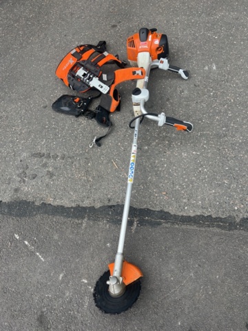 1325769-1 Brushcutter with carrying strap Stihl FS 490 C