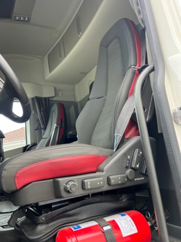 1243979-29 Skåpbil med bakgavellyft - Volvo FH 62 TR, 12.8 6x2 I-Shift, 510hk -2020