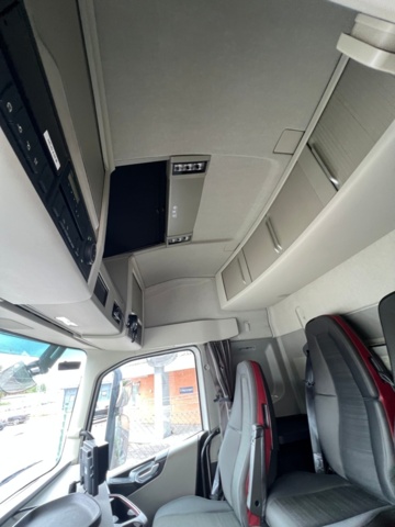 1243979-31 Skåpbil med bakgavellyft - Volvo FH 62 TR, 12.8 6x2 I-Shift, 510hk -2020