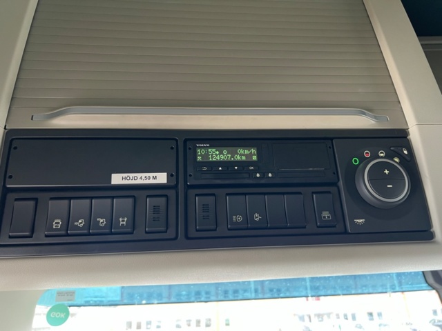 1243979-41 Skåpbil med bakgavellyft - Volvo FH 62 TR, 12.8 6x2 I-Shift, 510hk -2020