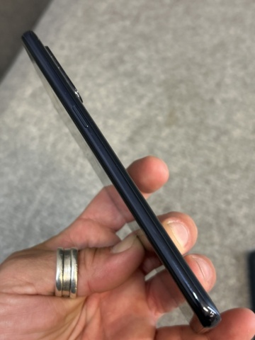 1332763-7 Mobile phones 2 pcs - OnePlus EB2103