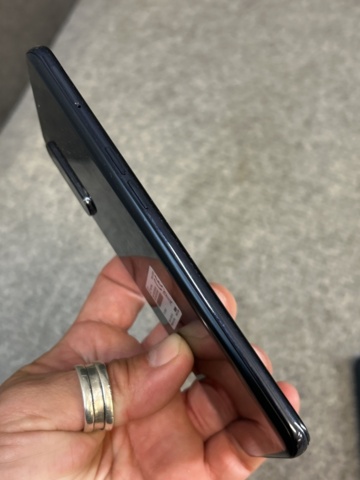 1332763-8 Mobile phones 2 pcs - OnePlus EB2103