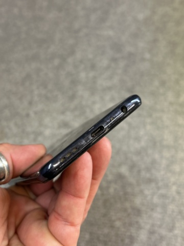 1332763-20 Mobile phones 2 pcs - OnePlus EB2103