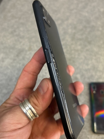 1332764-5 Mobile phones 2 pcs - Samsung (Repair items)