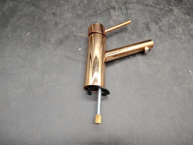 1372205-2 Basin mixer, copper