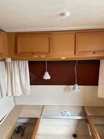 1373981-10 Caravan CABBY 580 -1992