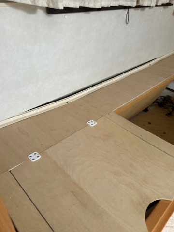 1373981-17 Caravan CABBY 580 -1992