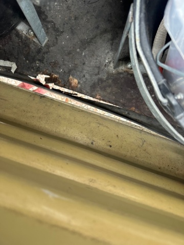 1373981-26 Caravan CABBY 580 -1992