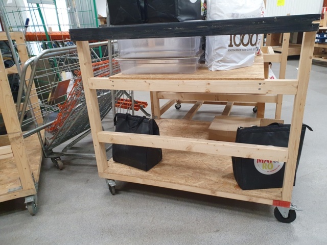 1372308-9 Transportvagnar, förpackningsmaterial, kontors material