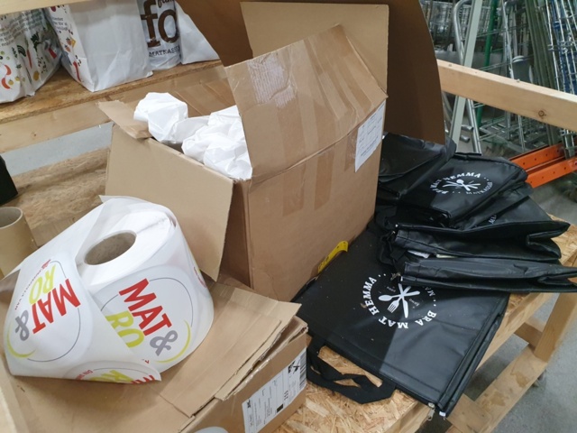 1372308-14 Transportvagnar, förpackningsmaterial, kontors material