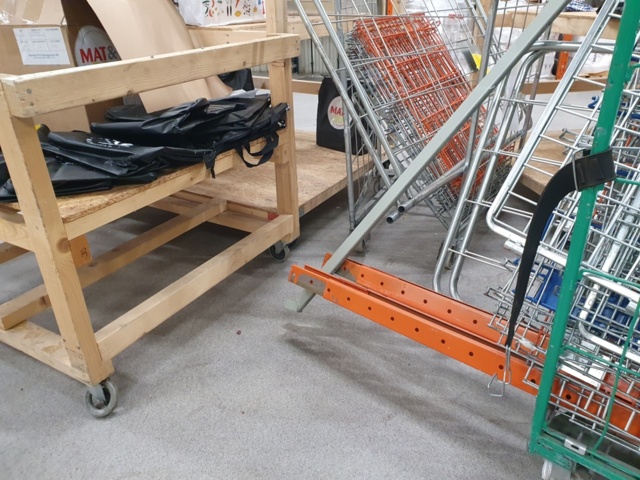 1372308-15 Transportvagnar, förpackningsmaterial, kontors material