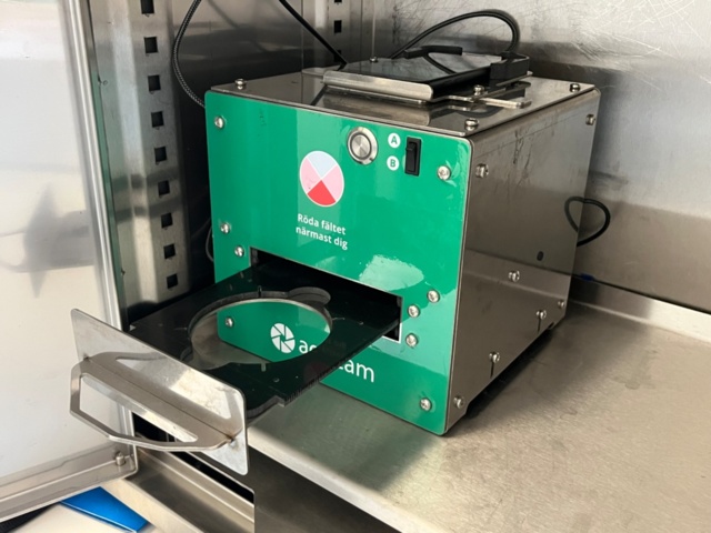 1255154-7 Bakteriekamera för mjölkprov med värmeskåp