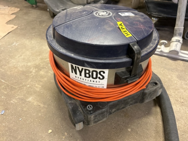 1337649-2 Vacuum cleaner - Nilfisk VP930 Pro HEPA Blue