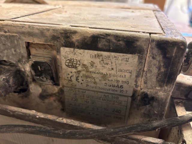 1337690-4 Tile saw with diamond blade - Siri Briccolina