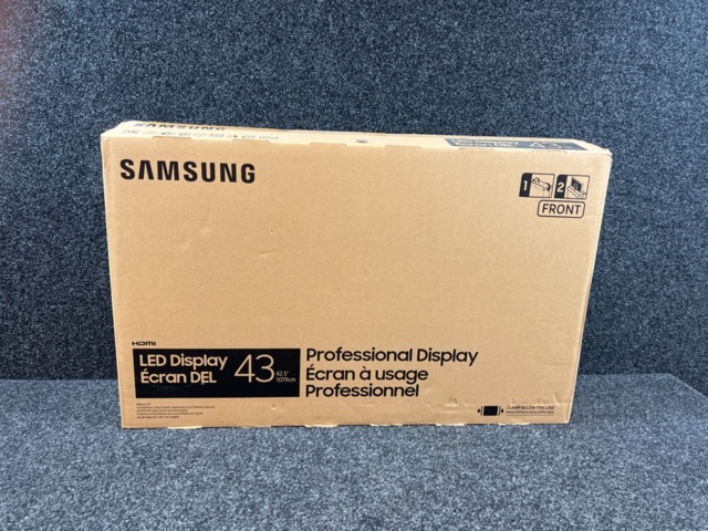 1357899-1 LED Display with remote control 4K Samsung QM43R-A