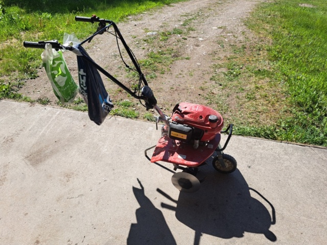 1368901-1 Tiller Honda F220