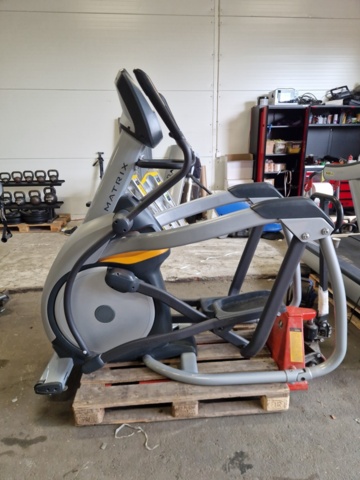 1287205-1 Cross trainer Matrix