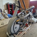 1287205-2 Cross trainer Matrix