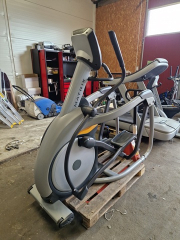 1287205-2 Cross trainer Matrix