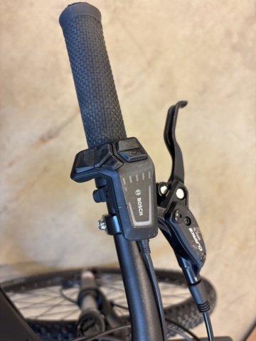 1373397-7 Elcykel CUBE Reaction 29"