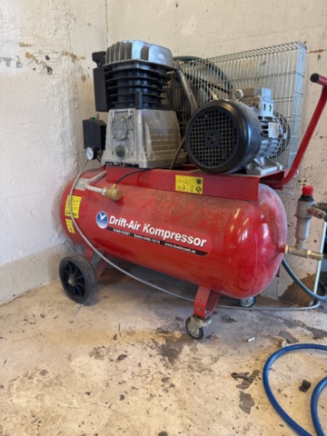 1321748-7 GGA drift-Air Compressor GG390 5.5hp 90 L