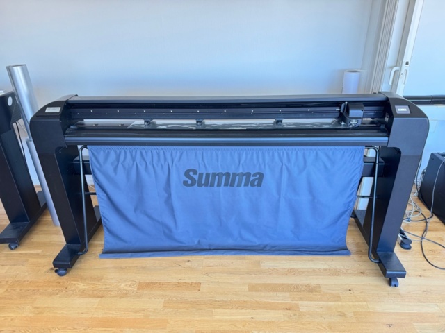 1297379-6 Cutting plotter Summa S 160 T – professional vinyl cutter