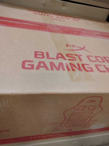 1375922-6 Gaming chair - HyperX, lumbar and neck cushion, tilt 135°, height-adjustable armrest, PU upholstery