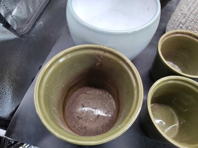 1374090-4 Krukor och vaser, 13 st, blandat glas och keramik