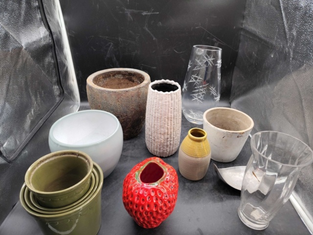 1374090-1 Krukor och vaser, 13 st, blandat glas och keramik